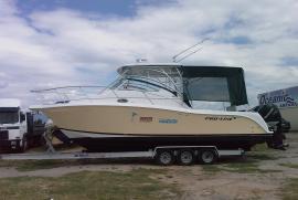 Proline 32 express  2006  length 9.87  price 99,000 €