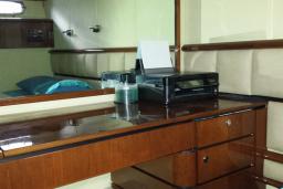 Image 34 for Fairline 58